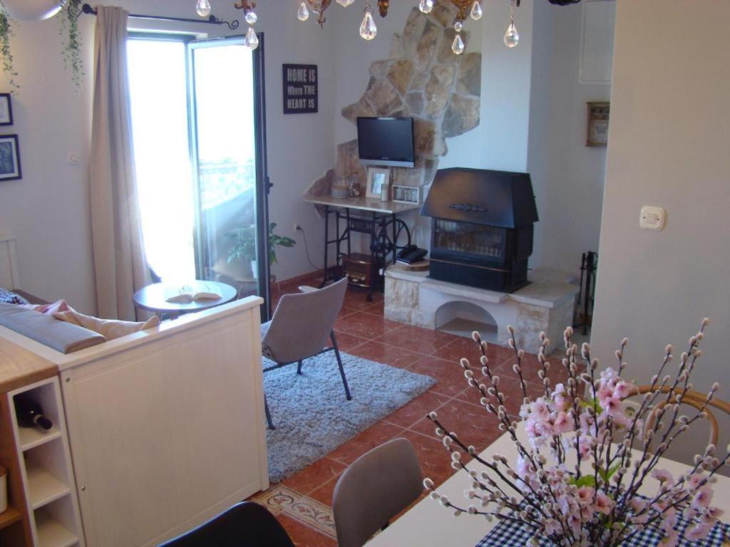 Apartman Alida Podgora Bagian luar foto